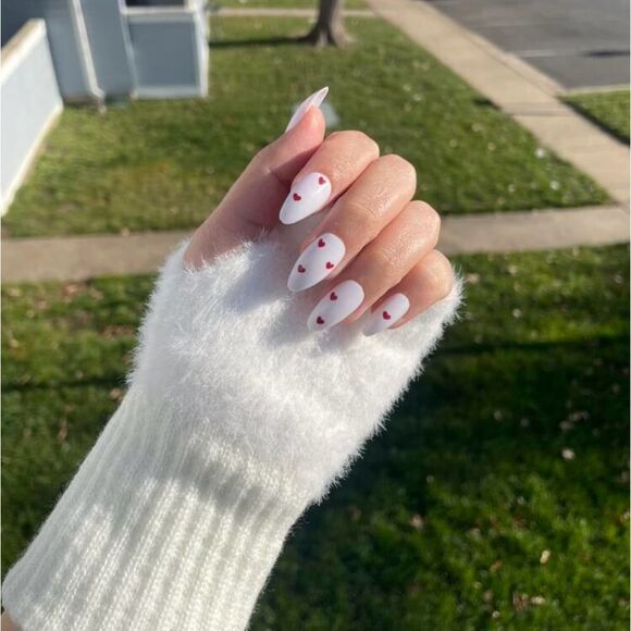 Valentines Day White Almond Red Heart 24 Piece Set Kawaii Nails - Picture 11 of 11